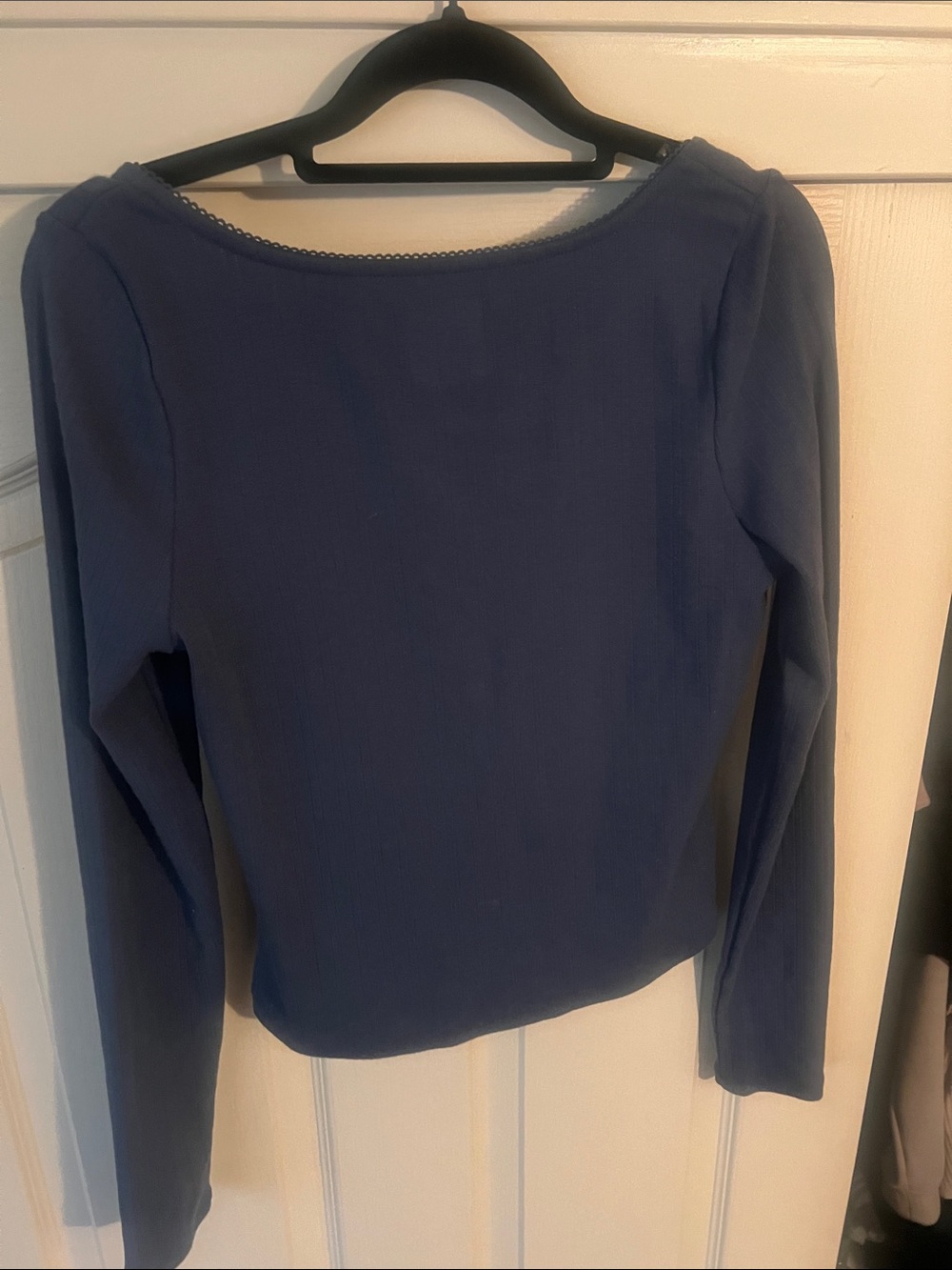 SO Navy Button-Front Ribbed Long Sleeve Top - Picture 2 of 4